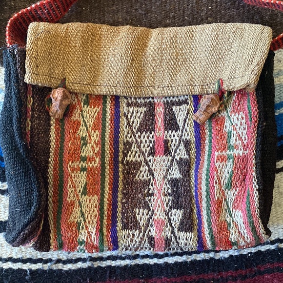 Y2K Artisan Made knit Crossbody Festival bag with Rad Aztec beads! Like New! - Picture 2 of 6